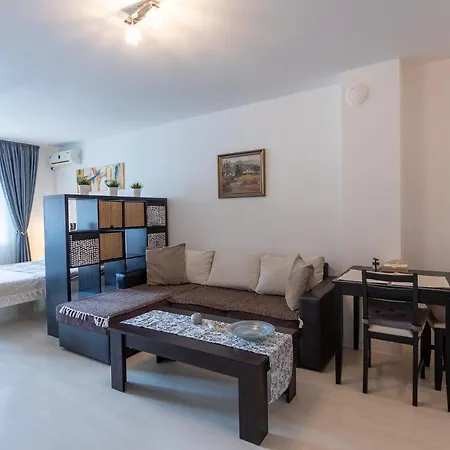 Karastoyanovi's Apartment